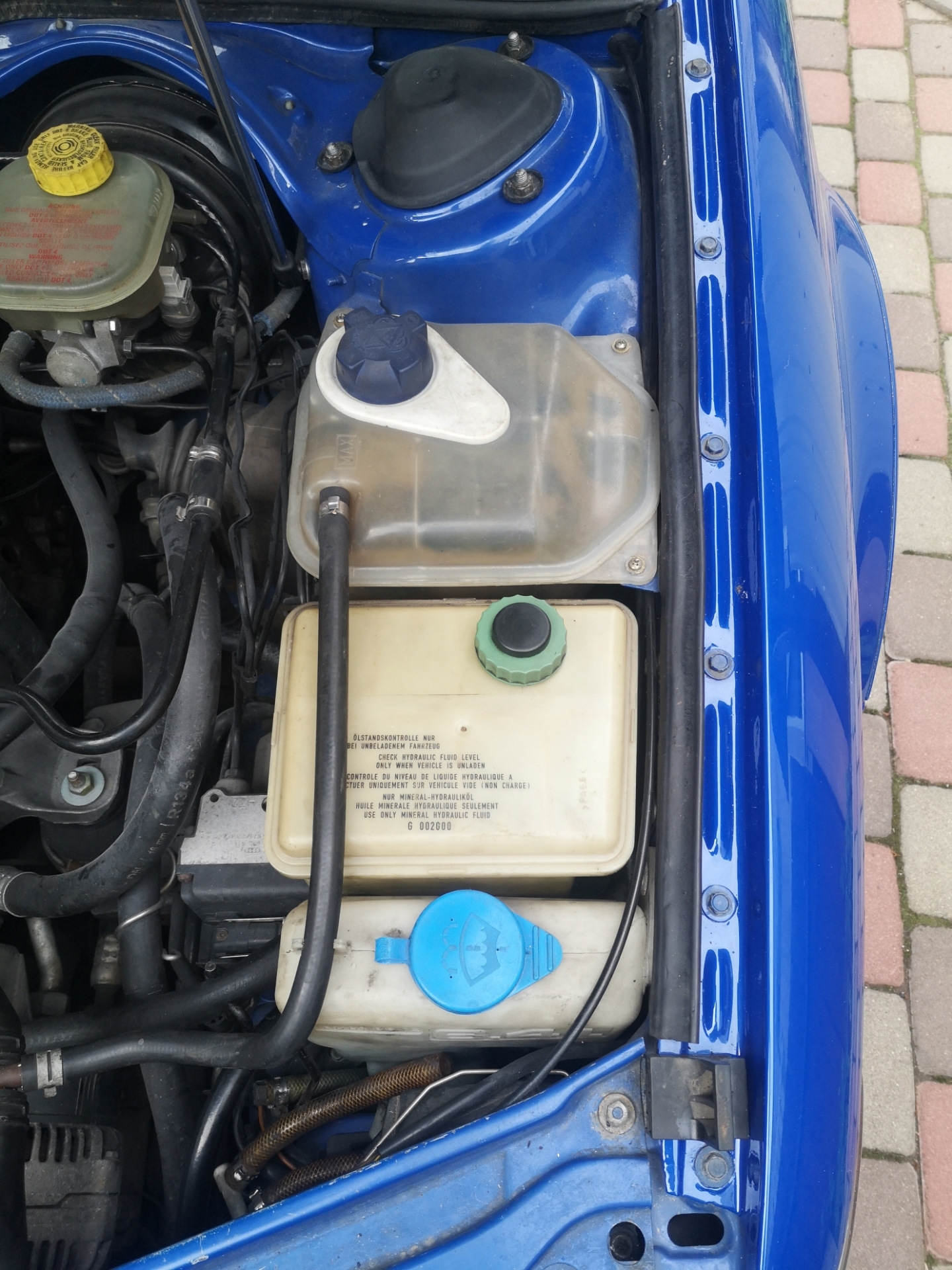 Бачок ГУР — Audi A6 (C4), 2,5 л, 1997 года | своими руками | DRIVE2