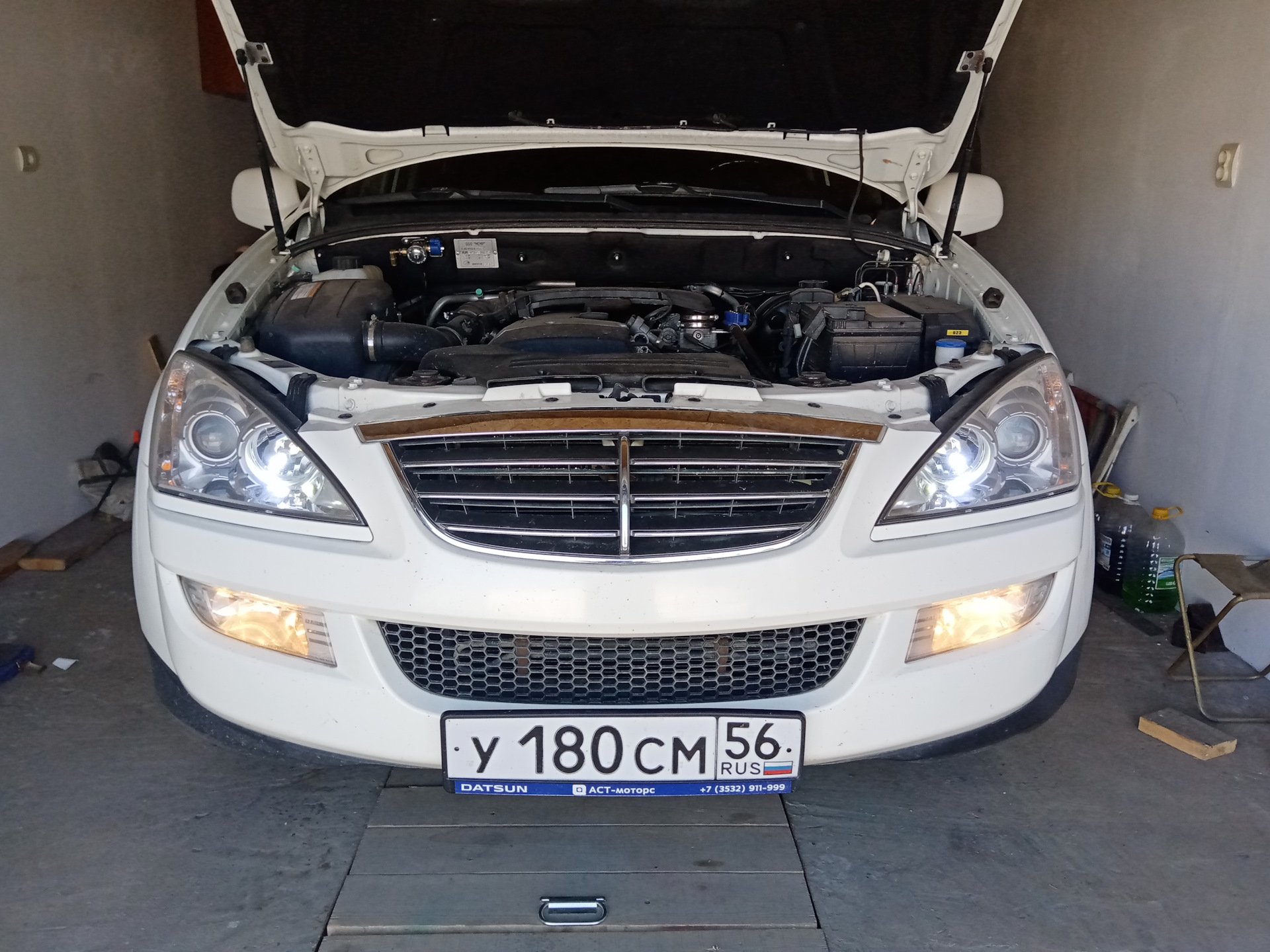 Заменил лампы ПТФ и габариты — SsangYong Kyron, 2,3 л, 2014 года ...