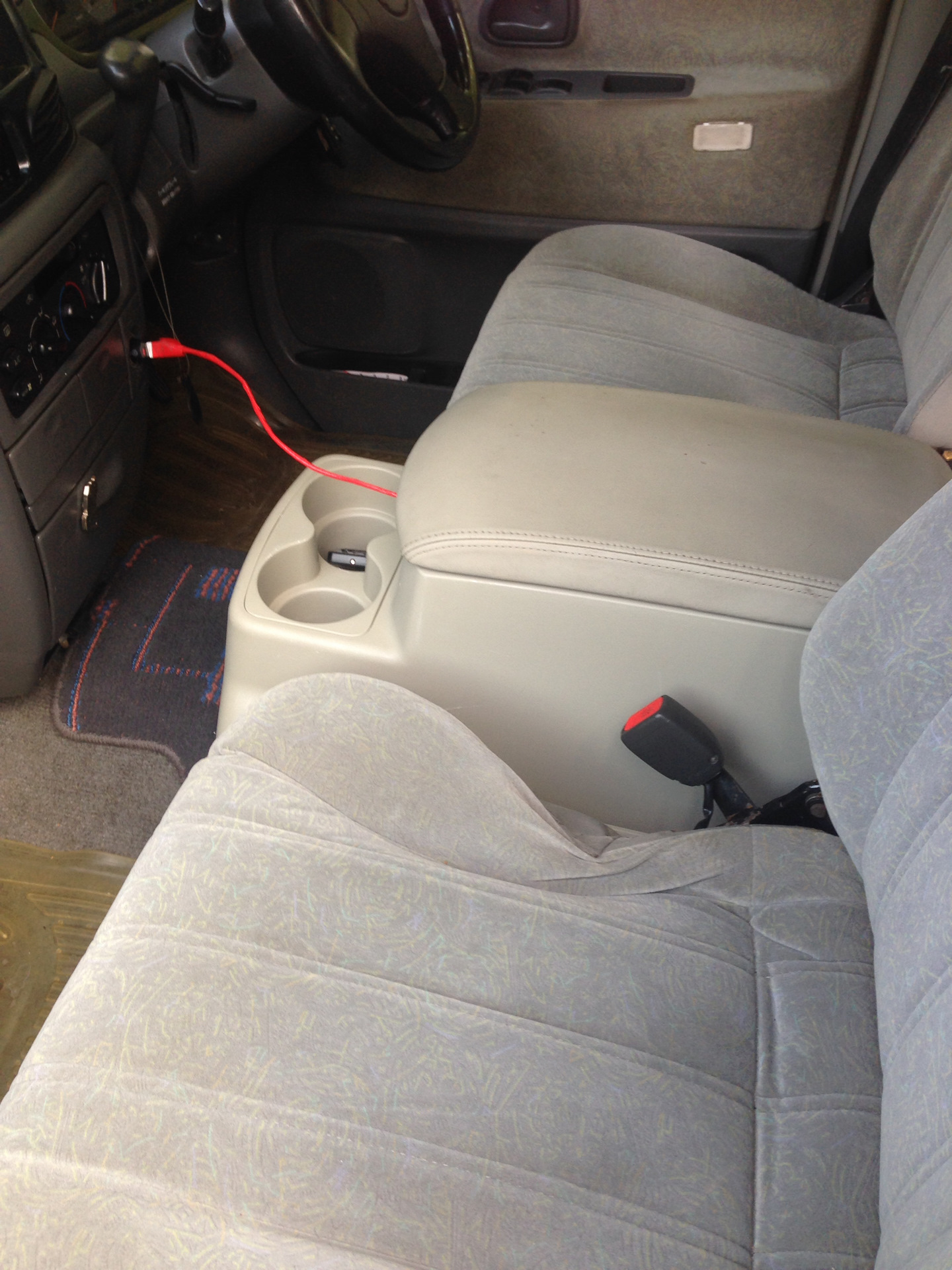 Подлокотник lite ace noah. Подлокотник toyota town ace центральный. Подлокотник lite ace noah. Подлокотник тойота таун айс. Подлокотник в town ace noah.