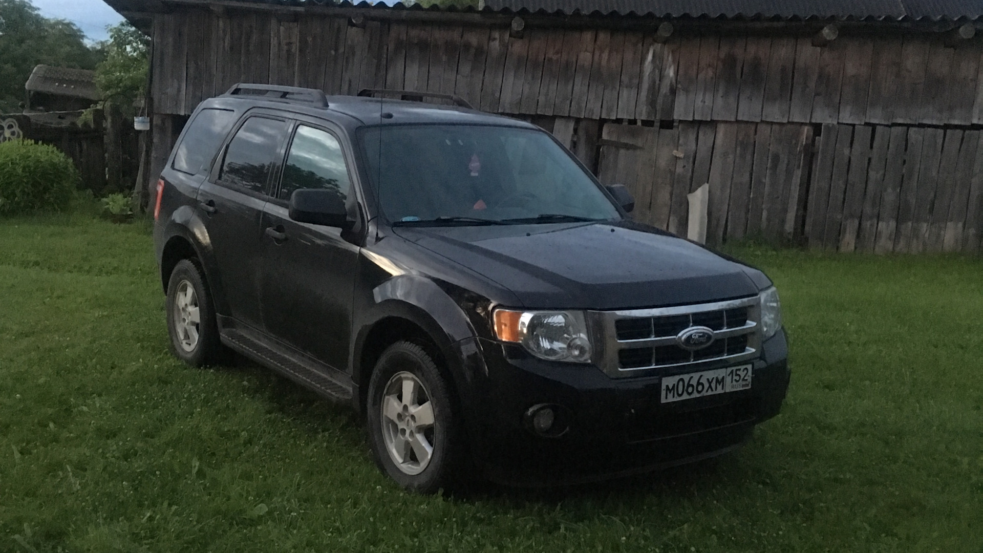 Форд эскейп 2010 года. Ford Escape 2010 2.5. Форд Эскейп 2010. Форд Эскейп 2010 бежевый.