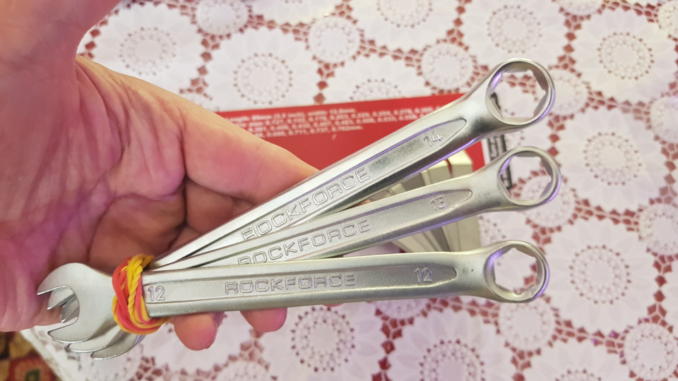 6-гранные ключи и подробные щупы для измерения зазоров клапанов ...