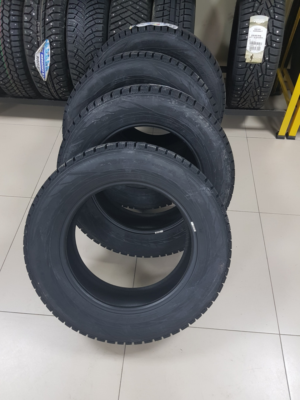 Липучка на зиму — Volkswagen Tiguan (2G), 1,4 л, 2020 года | шины | DRIVE2