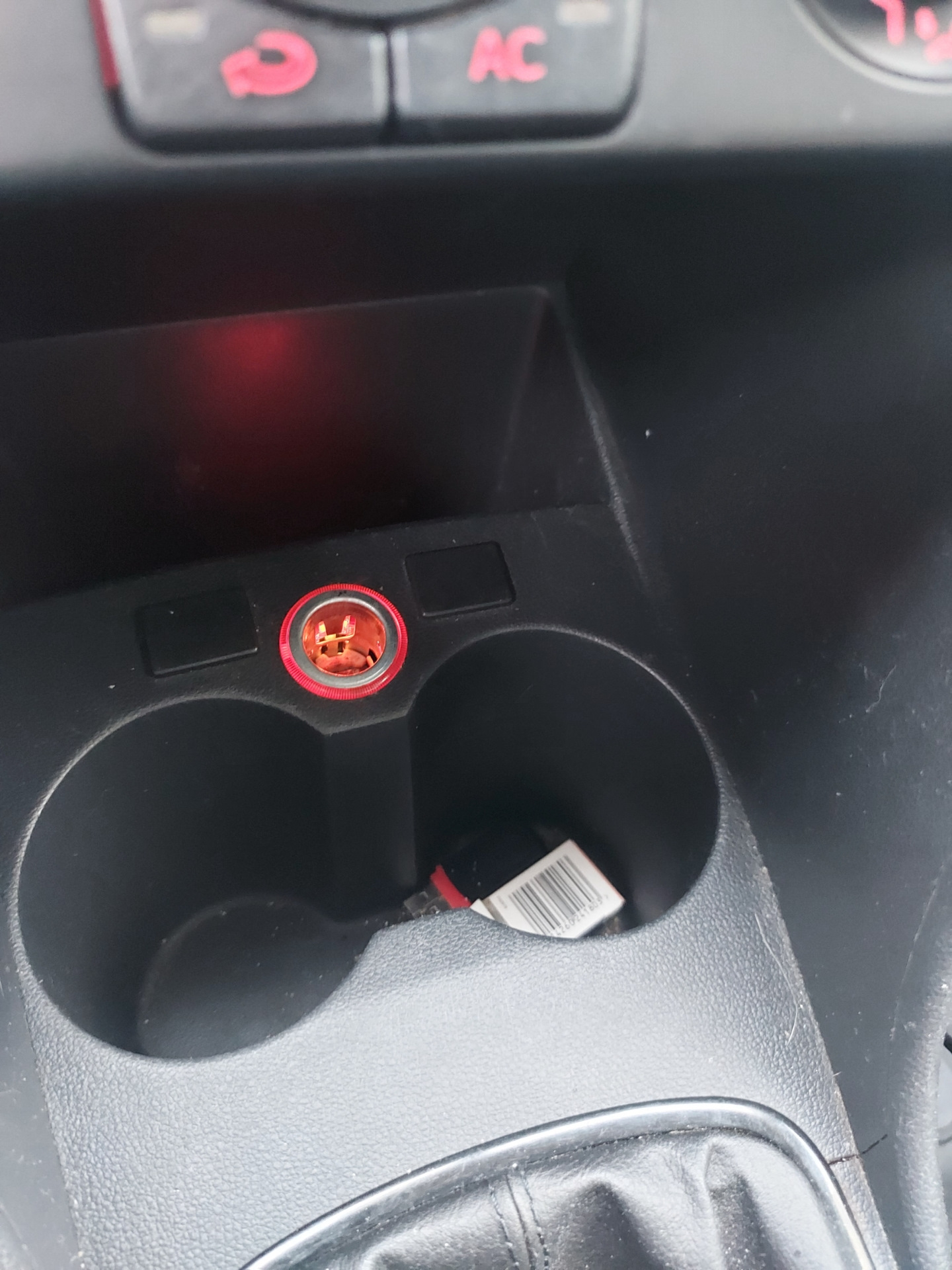 Подсветка прикуривателя — Volkswagen Polo Sedan, 1,6 л, 2013 года ...