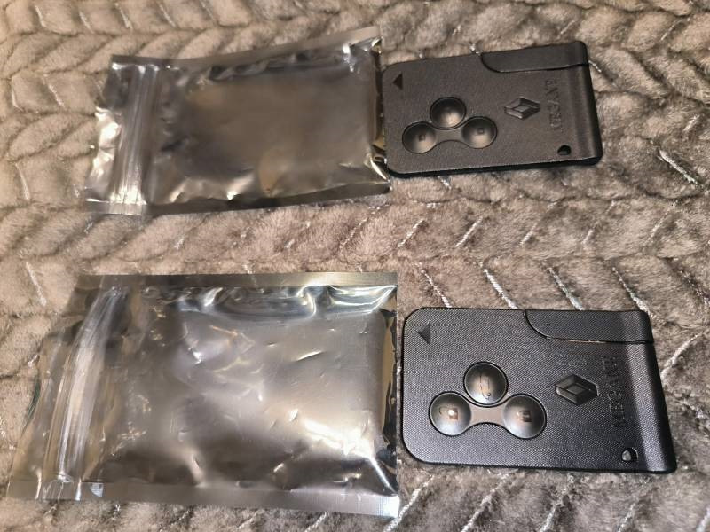 Цена вопроса 1200 рублей за 2 карты.Получил в 20-ых числах декабря, хотя в РФ прибыли они в первых числах. — Renault Megane II