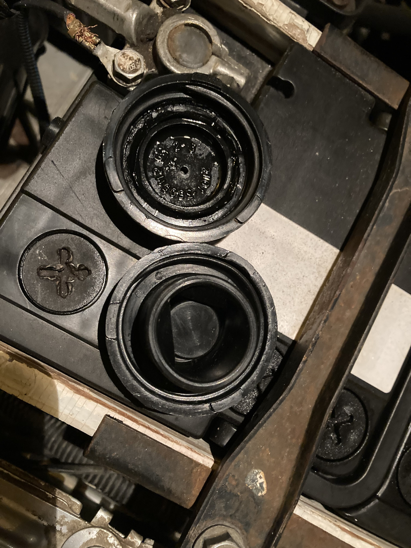 Первая поломка. "Мягкая" педаль сцепления — Chevrolet Niva, 1,7 л, 2008 ...