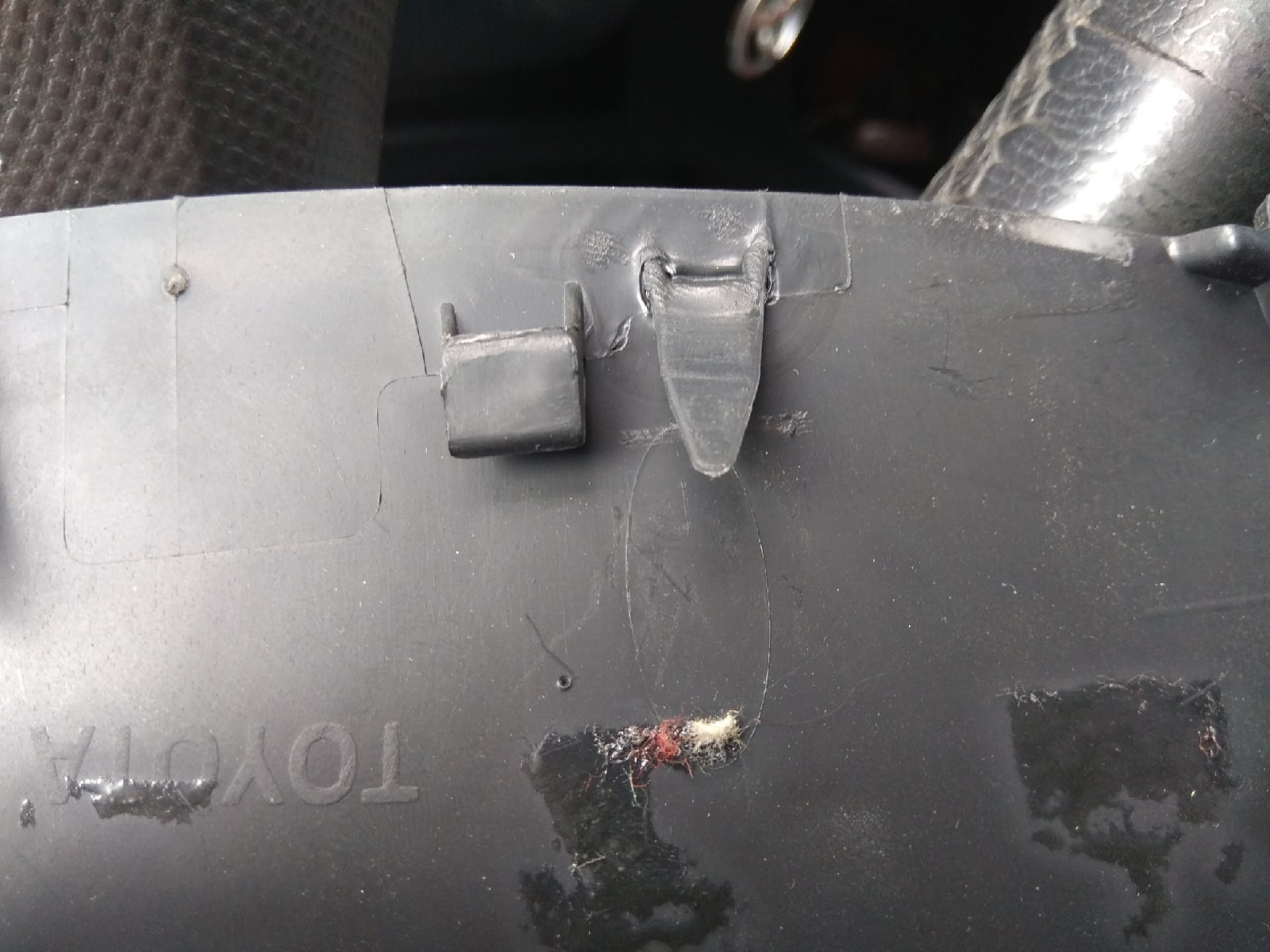 Пайка крепления панели (из полипропилена), ремонт подсветки часов ...