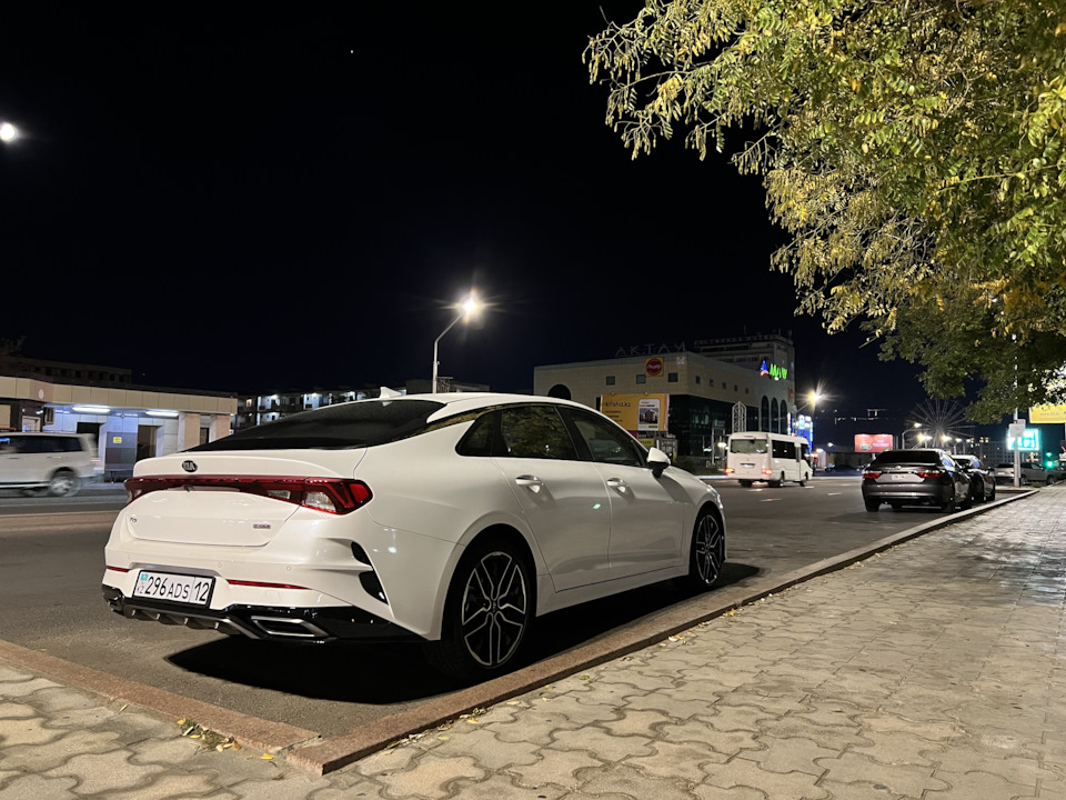 Коврик в багажник — KIA K5 (3G), 1,6 л, 2021 года | просто так | DRIVE2