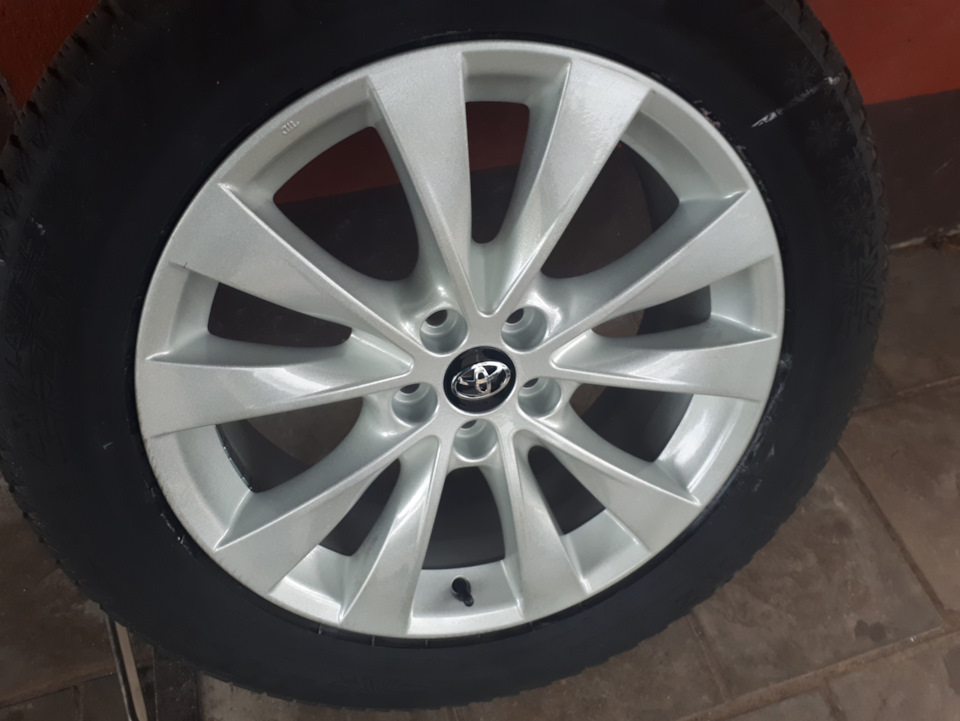 Колесо тойота венза. Toyota venza r19. Колесо тойота венза. Диски r 20 venza toyota. Диски тойота венза r19.