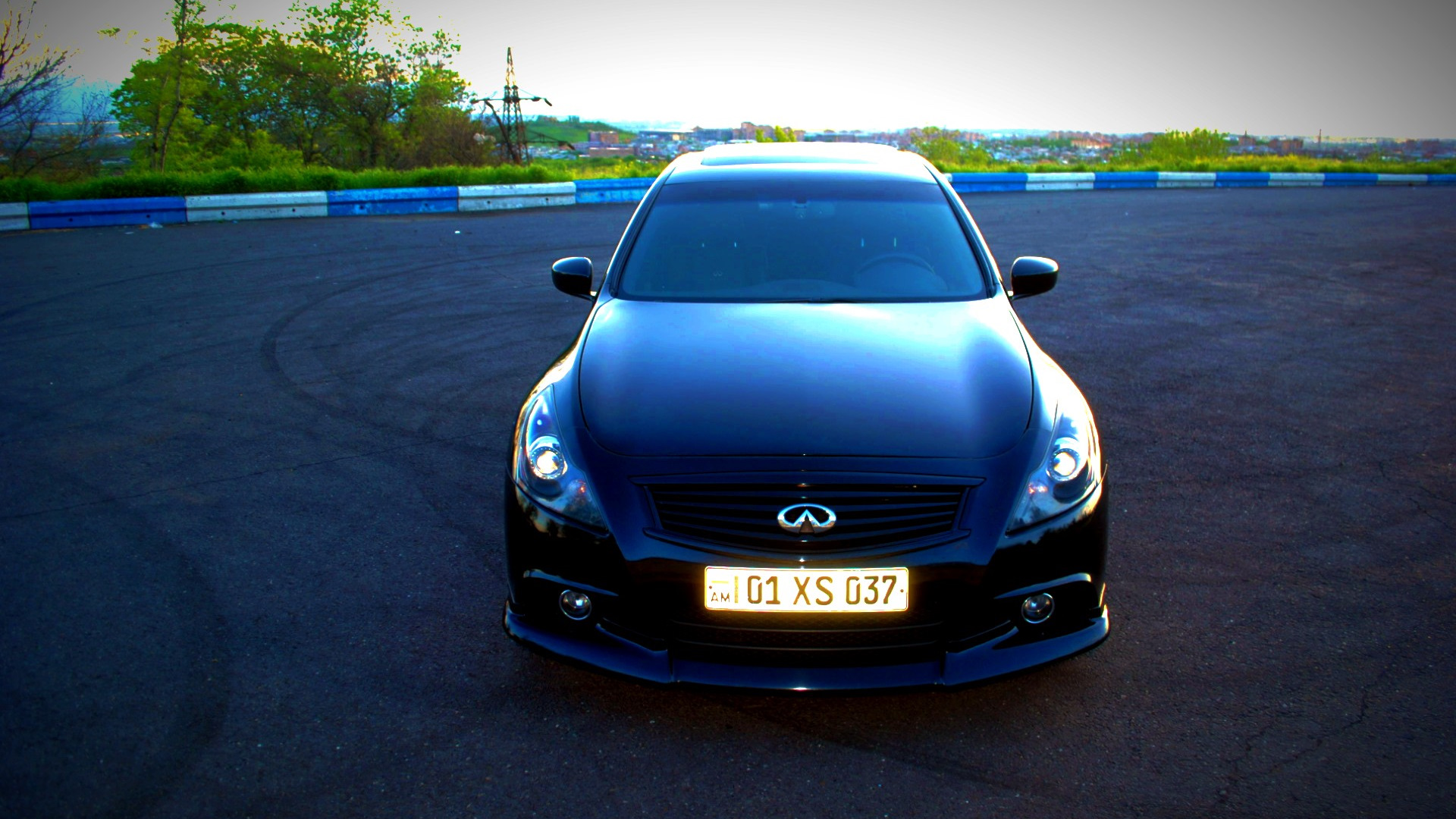 Infiniti g25 подкапотное пространство