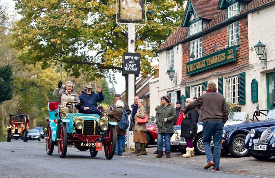 Казенкин каретная мастерская. Зил амо ф 15. Один из первых. Автомобиль 1901 года. Один из первых.