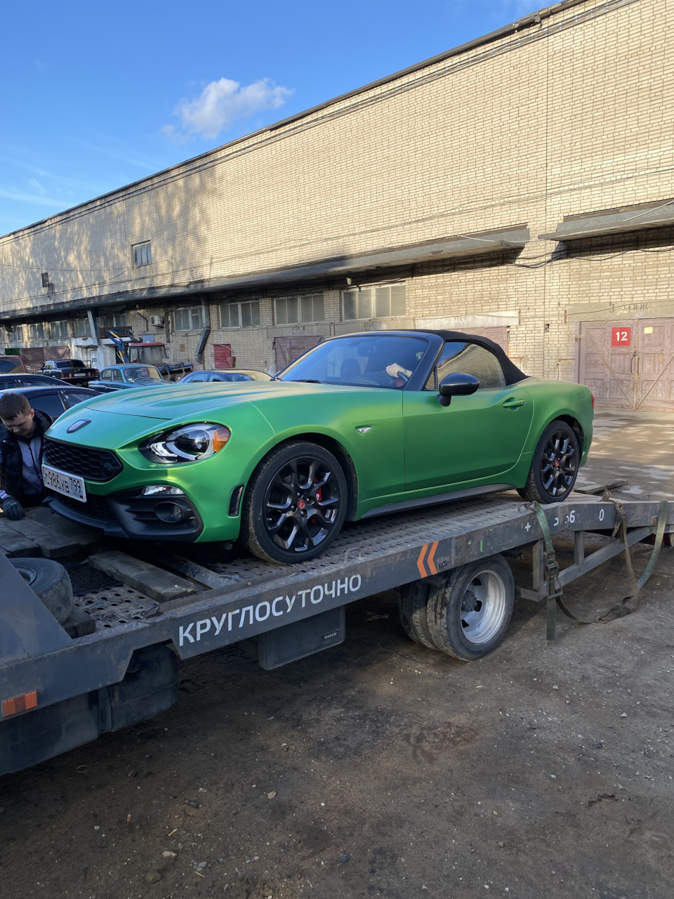 Зеленый Abarth 124 Spider отправился к новому владельцу — FIAT 124 Spider,  1,4 л, 2018 года | продажа машины | DRIVE2