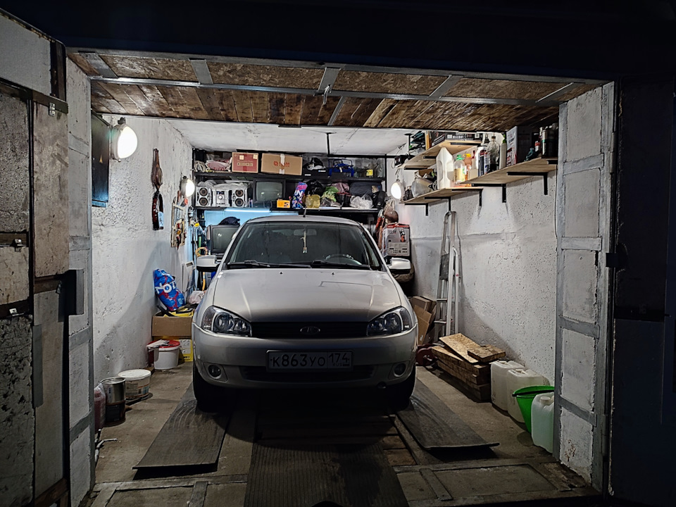 Photo from the logbook Lada Kalina wagon (1G)