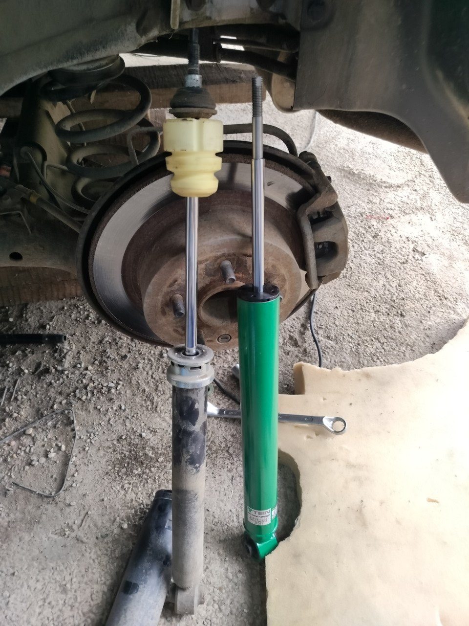 Фото в бортжурнале Nissan Serena Mk IV (C26)