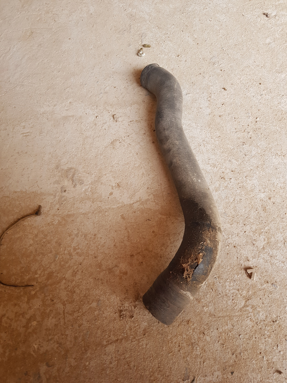 Лопнул патрубок нижний SRT8 — Jeep Grand Cherokee SRT-8 (WK), 6,1 л ...