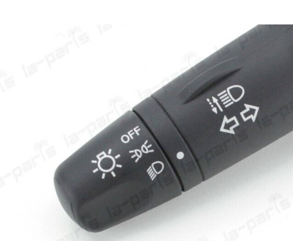 При включение ближнего гаснет приборная панель — Nissan Versa, 1,8 л ...