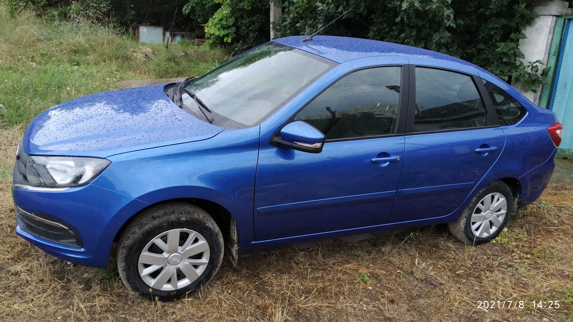 Lada Гранта Лифтбек (2G) 1.6 бензиновый 2021 | на DRIVE2