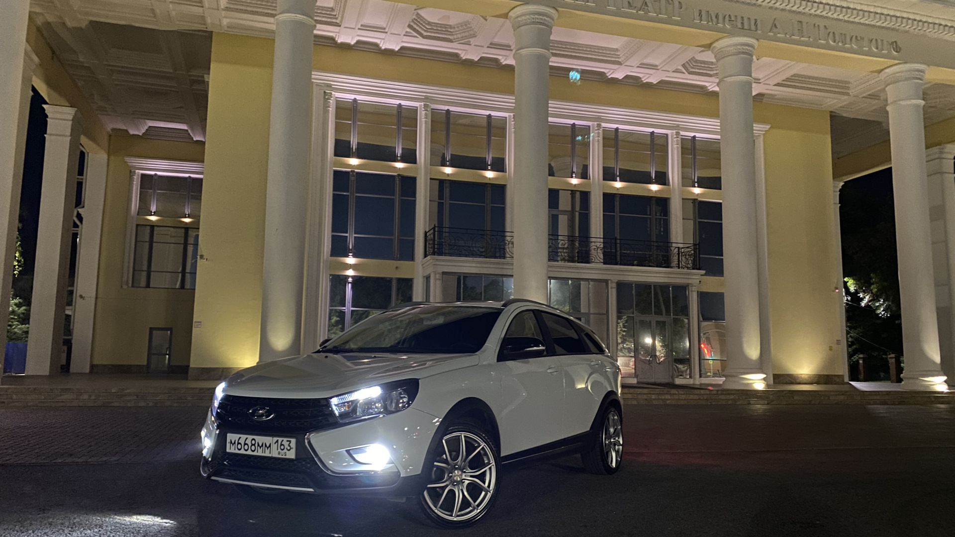 Lada Vesta SW Cross 1.6 бензиновый 2019 | _Vesta R19🏆МАШИНА ДНЯ🏆 на DRIVE2