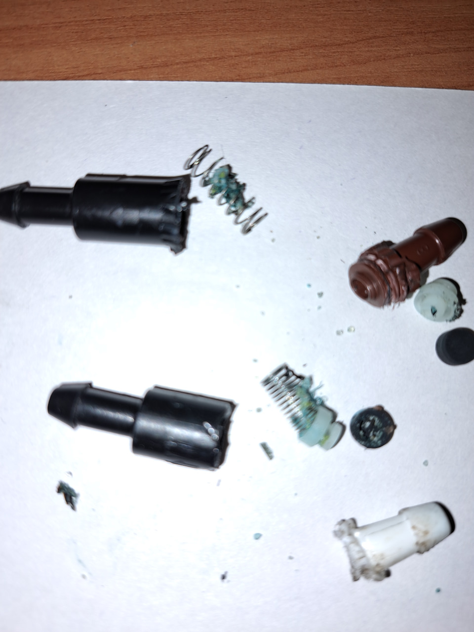 Слабый напор форсунок омывателя — Mitsubishi Lancer X, 2 л, 2007 года ...