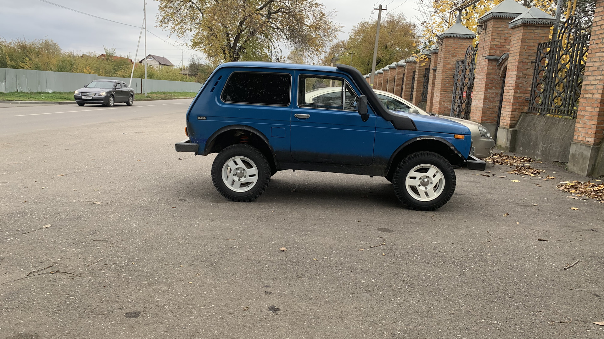 Продажа Lada 4x4 3D 1988 (бензин, МКПП) — с историей обслуживания —  DRIVE2.RU