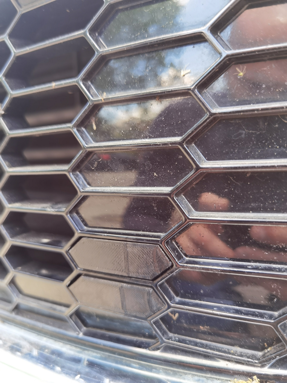 Шильдик ST на решетку радиатора — Ford S-Max (2G), 2 л, 2018 года ...