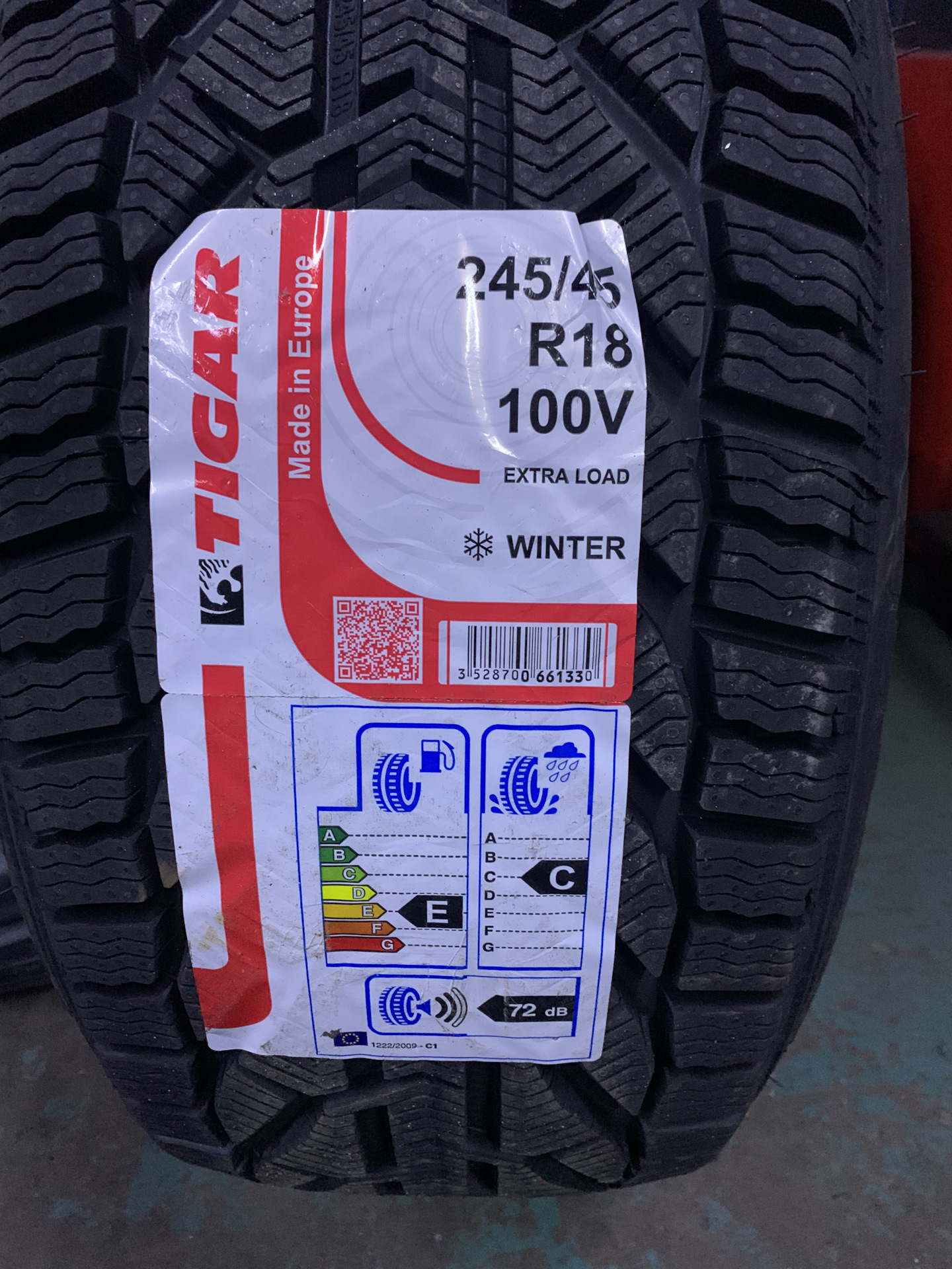 245 45 r18 зима. Tigar Winter 245/45 r18 100v. Tigar 245/45r18 100v XL Winter. Tigar Winter 245/45r18. Шина Tigar Winter 245/45r18.