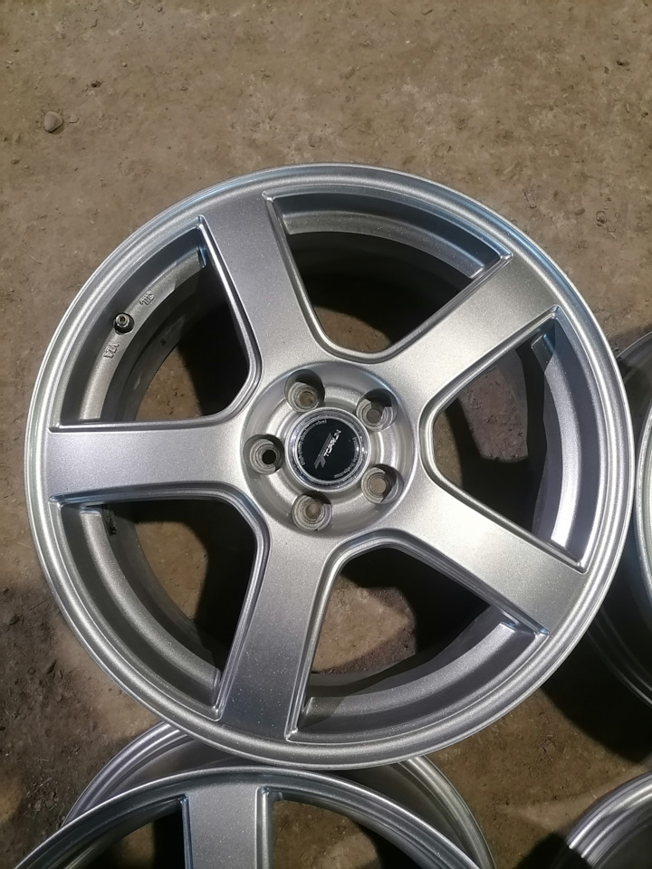 Литые диски Bridgestone 7Jx17 ET53 5x100 на Subaru Forester (SF ...