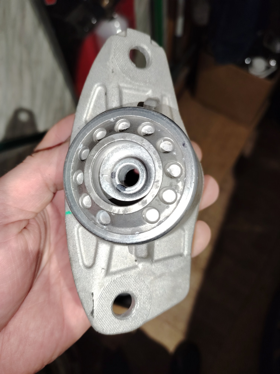 Задние опорники не различаются — Chery Tiggo 7