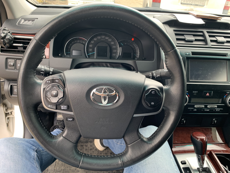 СкрипСкрип рулевого колеса. — Toyota Camry (XV50), 2,5 л, 2014 года ...