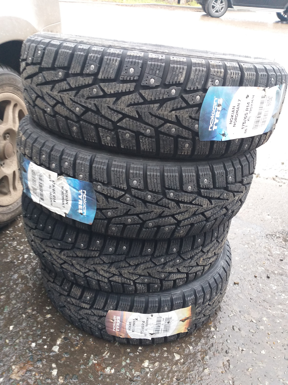 Покупка зимней резины — Lada Гранта (2G) FL, 1,6 л, 2019 года | шины ...