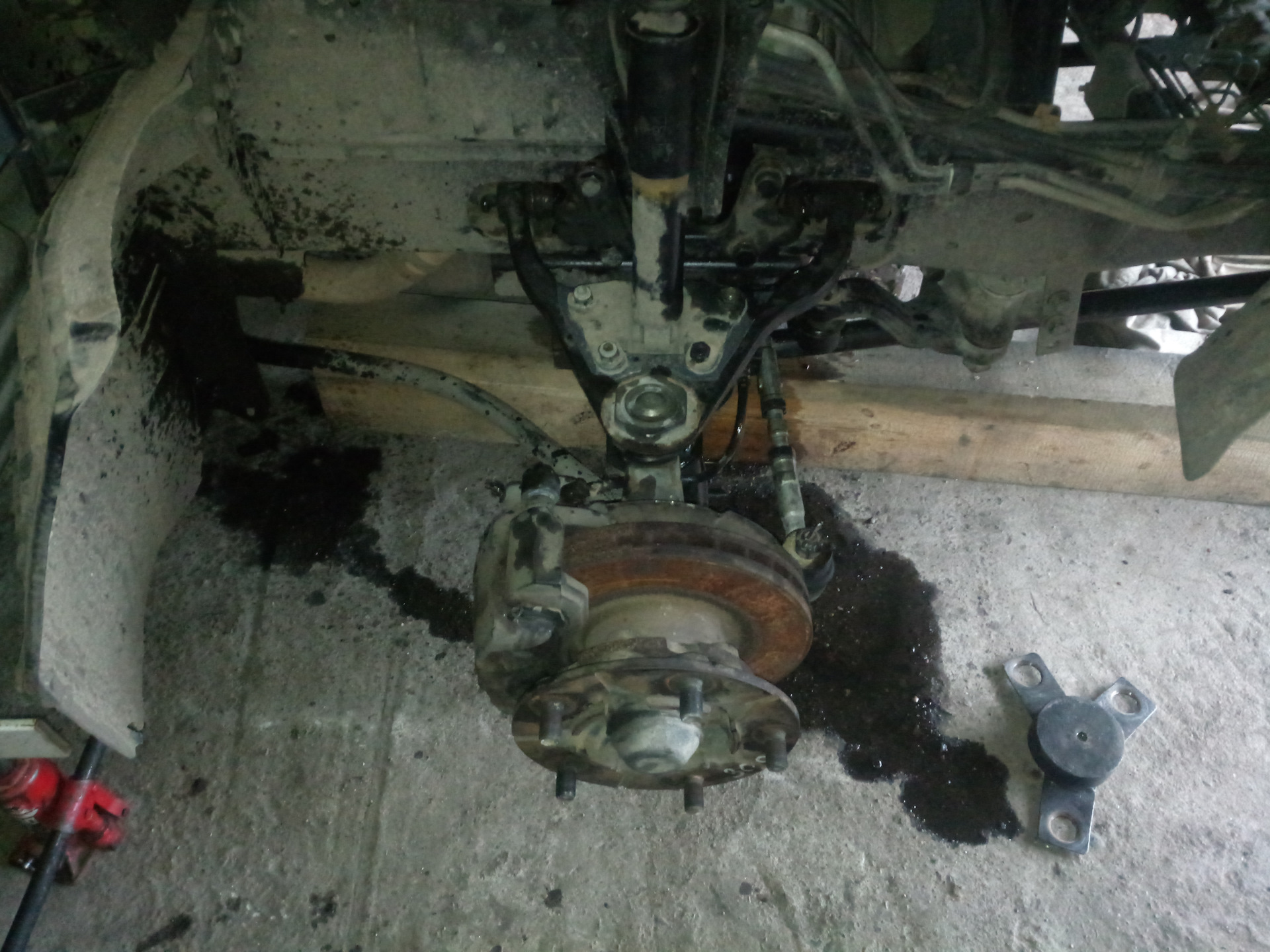 Исузу Трупер 1 1981-1991: Детали заднего моста снятие и установка (Трансмиссия