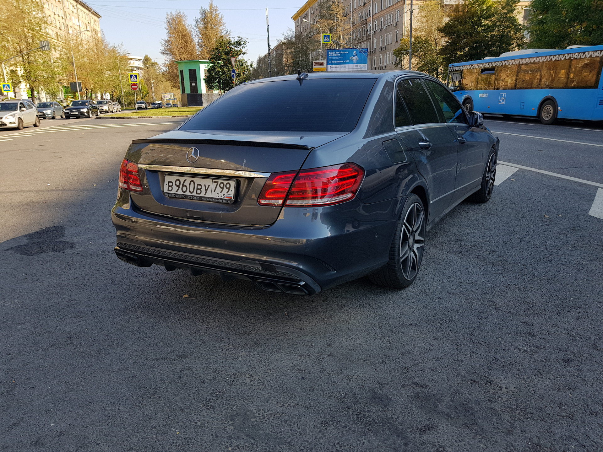 5.212. Mercedes w212 rest. W212 дорест. Мерседес 212 дорест. W212 рест r18.