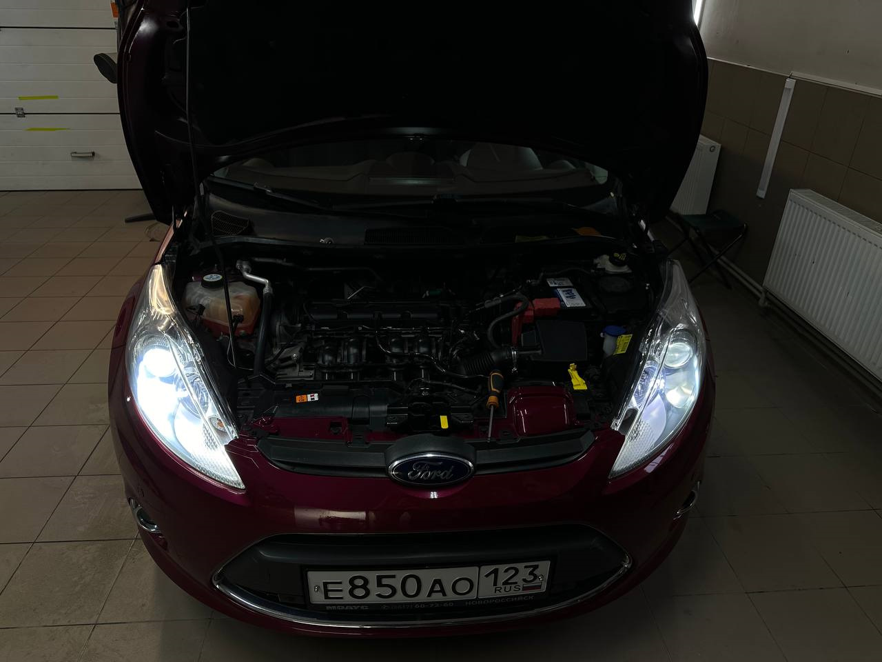 лампы подсветки для телевизоров lg 32lh2000. телевизор на стене. Lg 32ln5100 подсветка. плазма на стене. кронштейн для телевизора на стену.