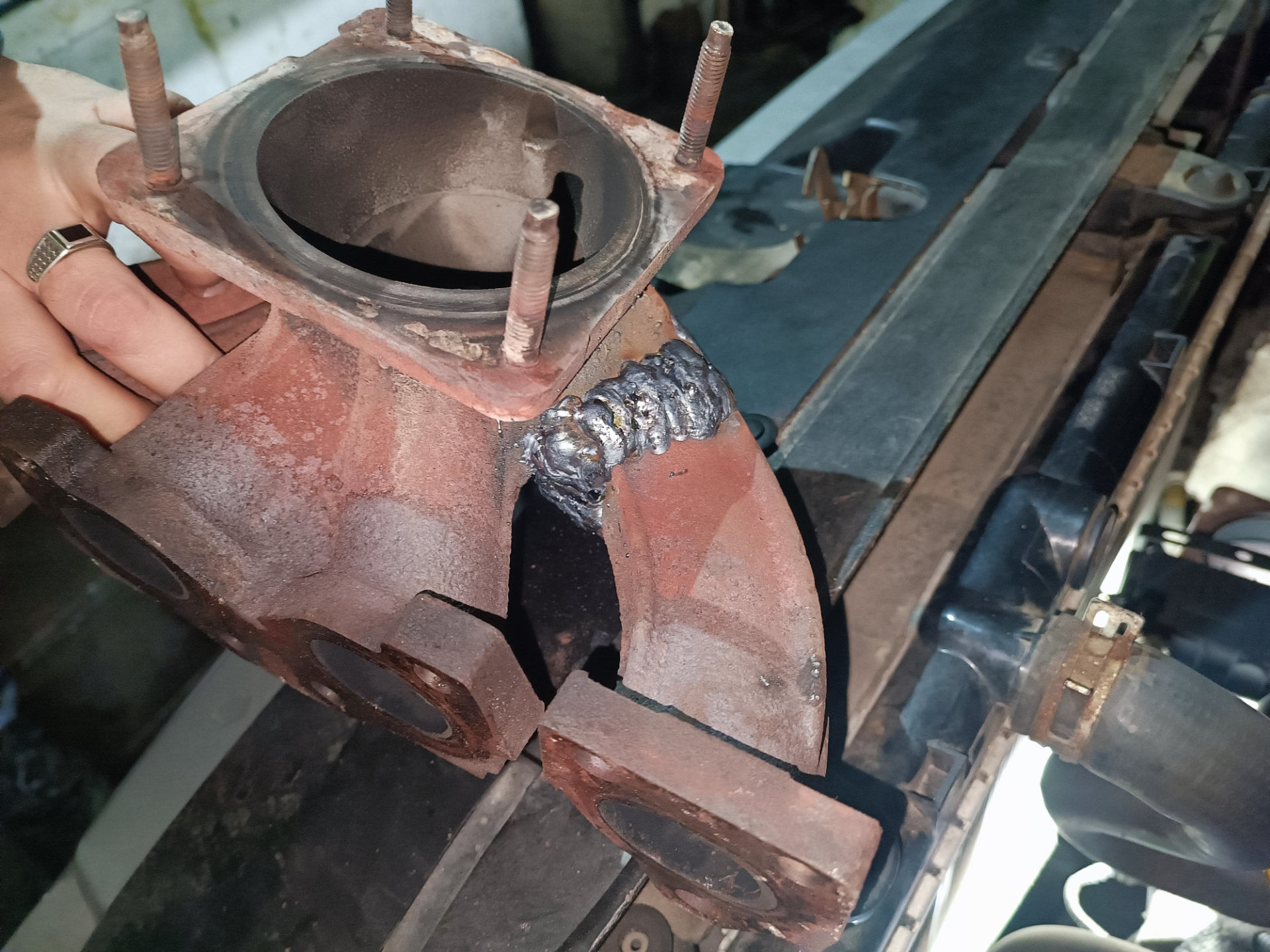 Трещина на выпускном коллекторе — Peugeot 307, 1,6 л, 2003 года ...