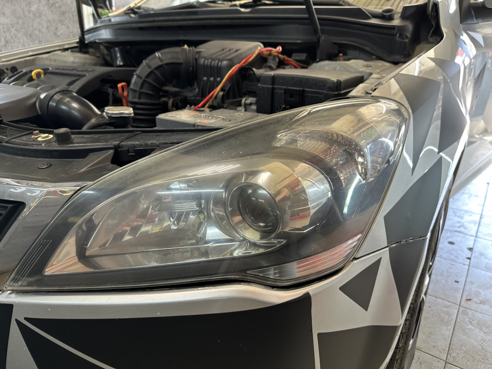 Переклейка пленки на фарах и перешив руля — KIA Ceed (1G), 1,6 л, 2010 ...