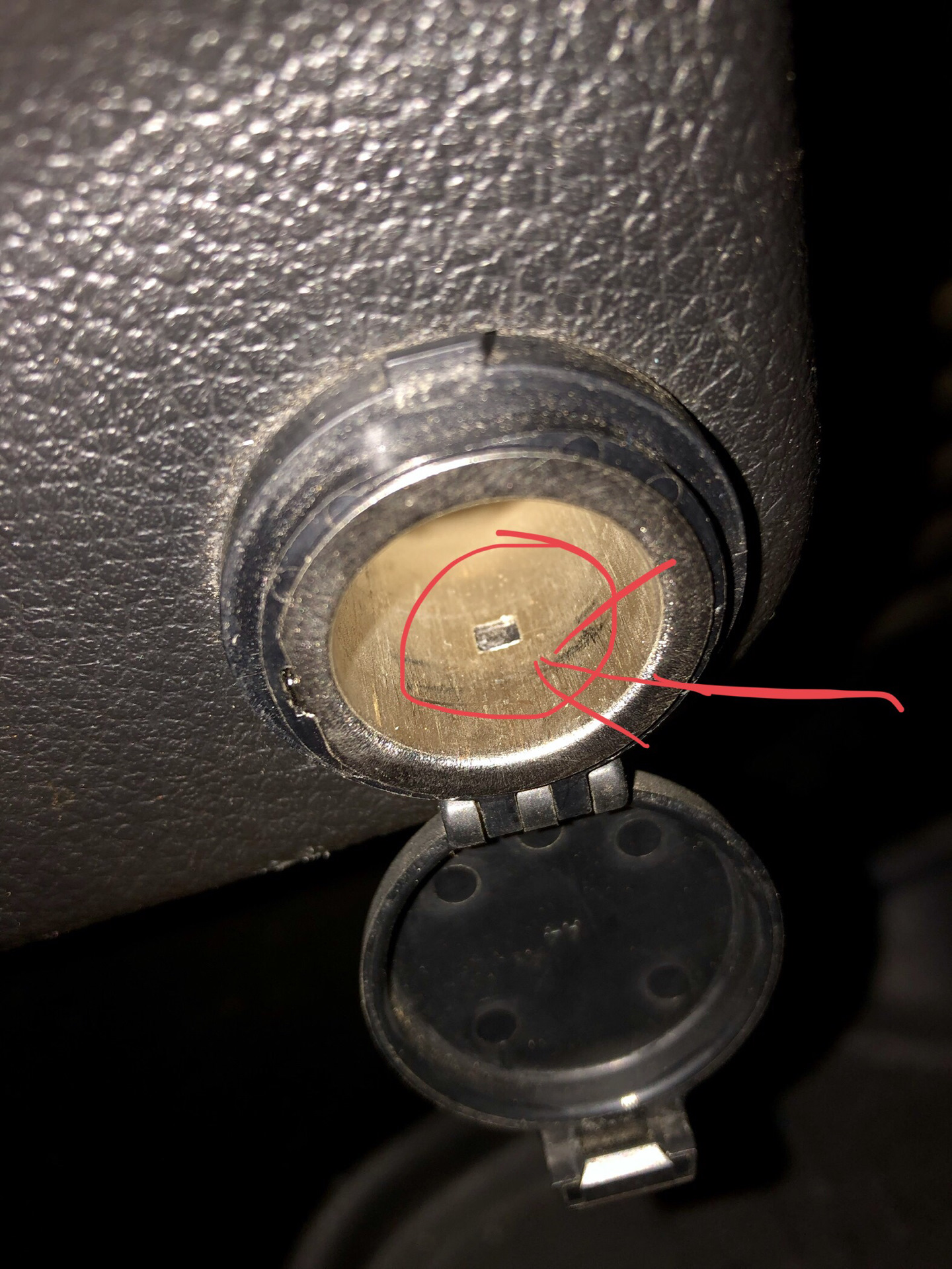 Установка Видеорегистратора на заднее стекло — Nissan X-Trail II (t31 ...