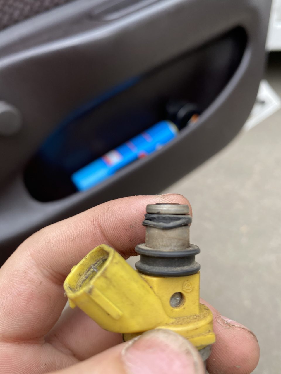 Замена манжет форсунок — Toyota Corolla (100), 1,5 л, 1994 года ...