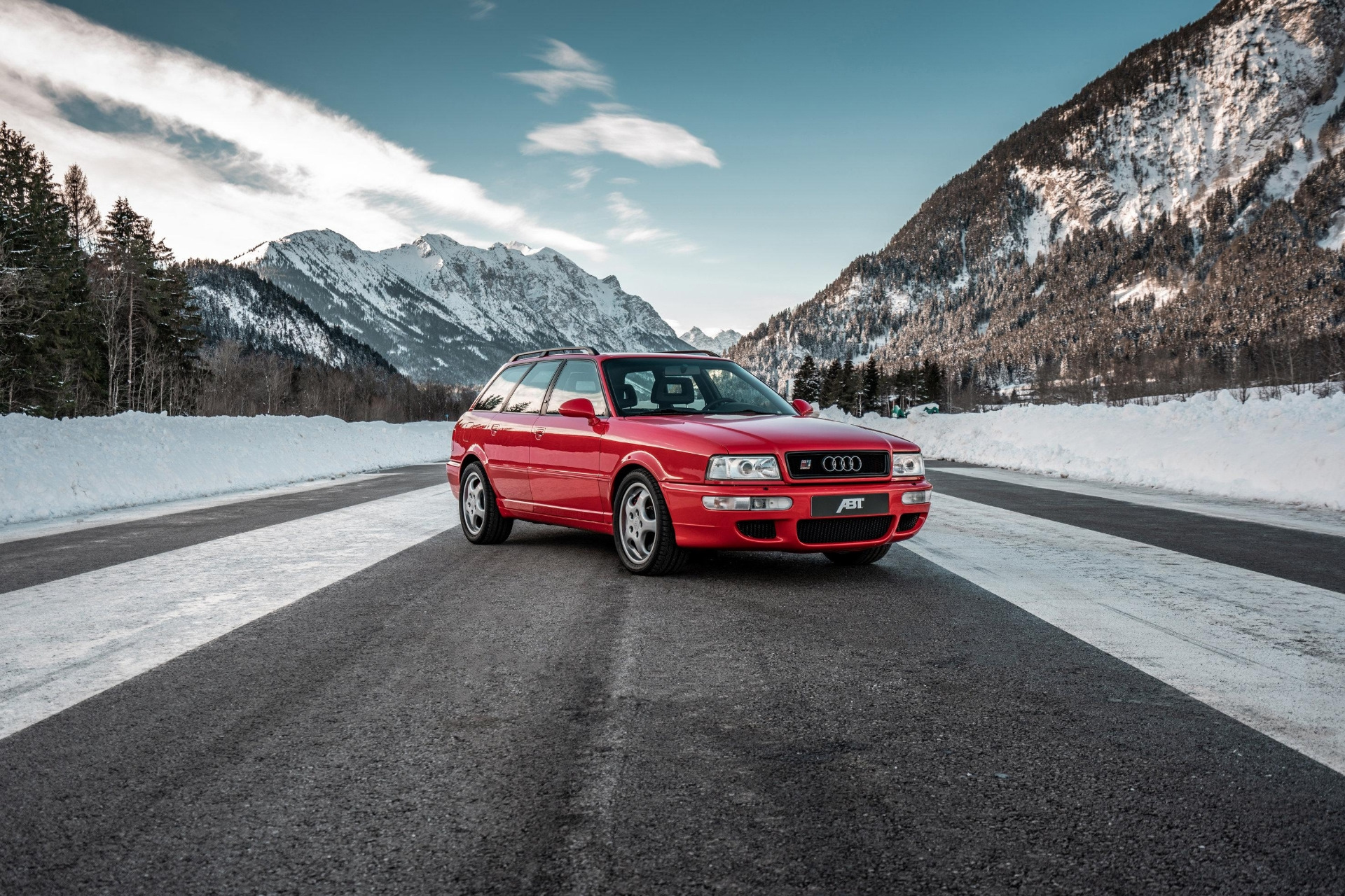 Audi rs2. Audi rs2 ABT. Ауди рс2. Легендарная Ауди 2.2.