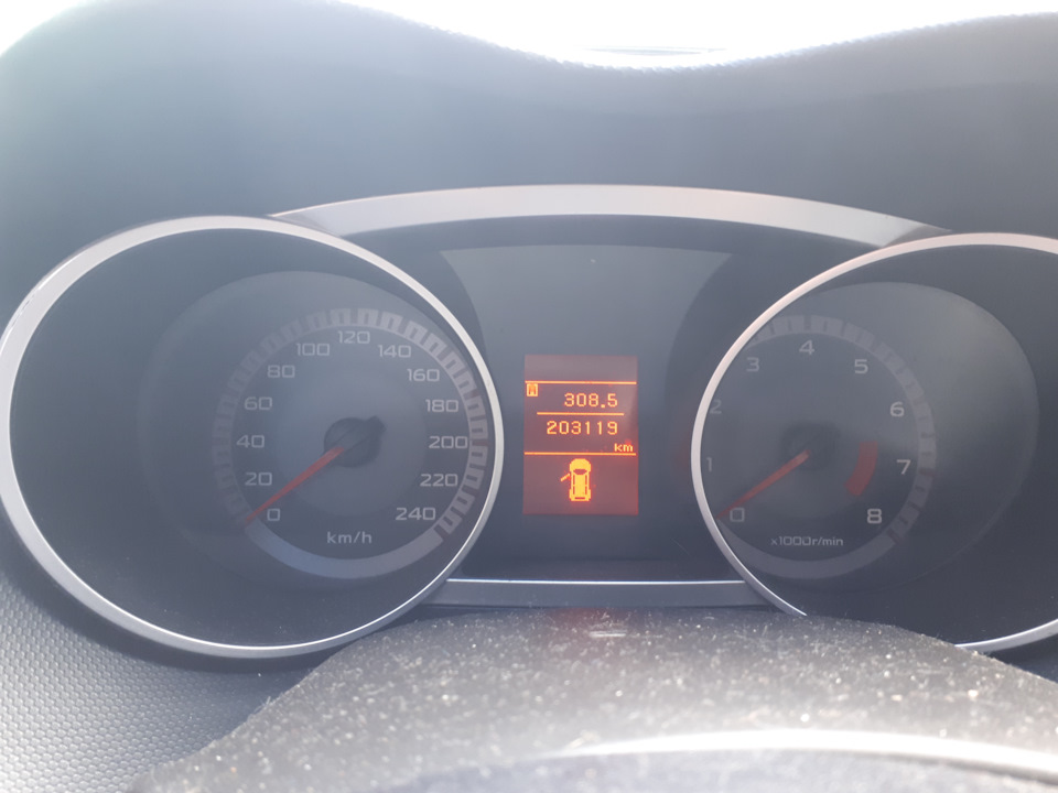 Фото в бортжурнале Mitsubishi Outlander XL