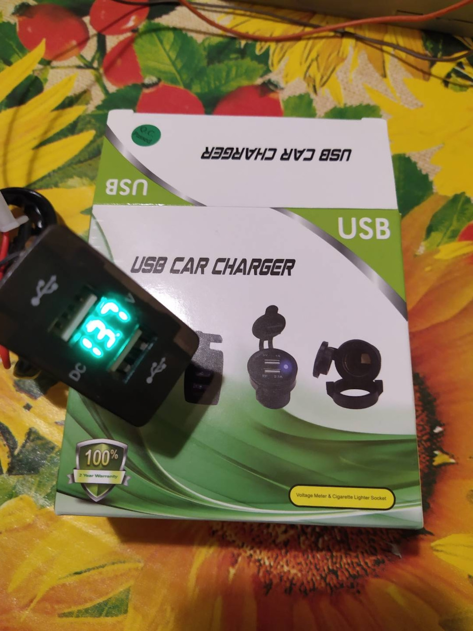 USB ЗАРЯДКА С ВОЛЬТМЕТРОМ — Toyota Corolla (120), 1,6 л, 2006 года ...