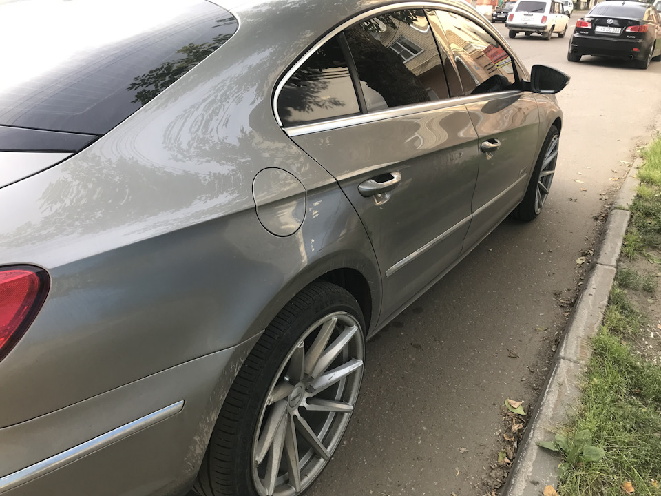 Небольшое ДТП — Volkswagen Passat CC, 2 л, 2011 года | ДТП | DRIVE2