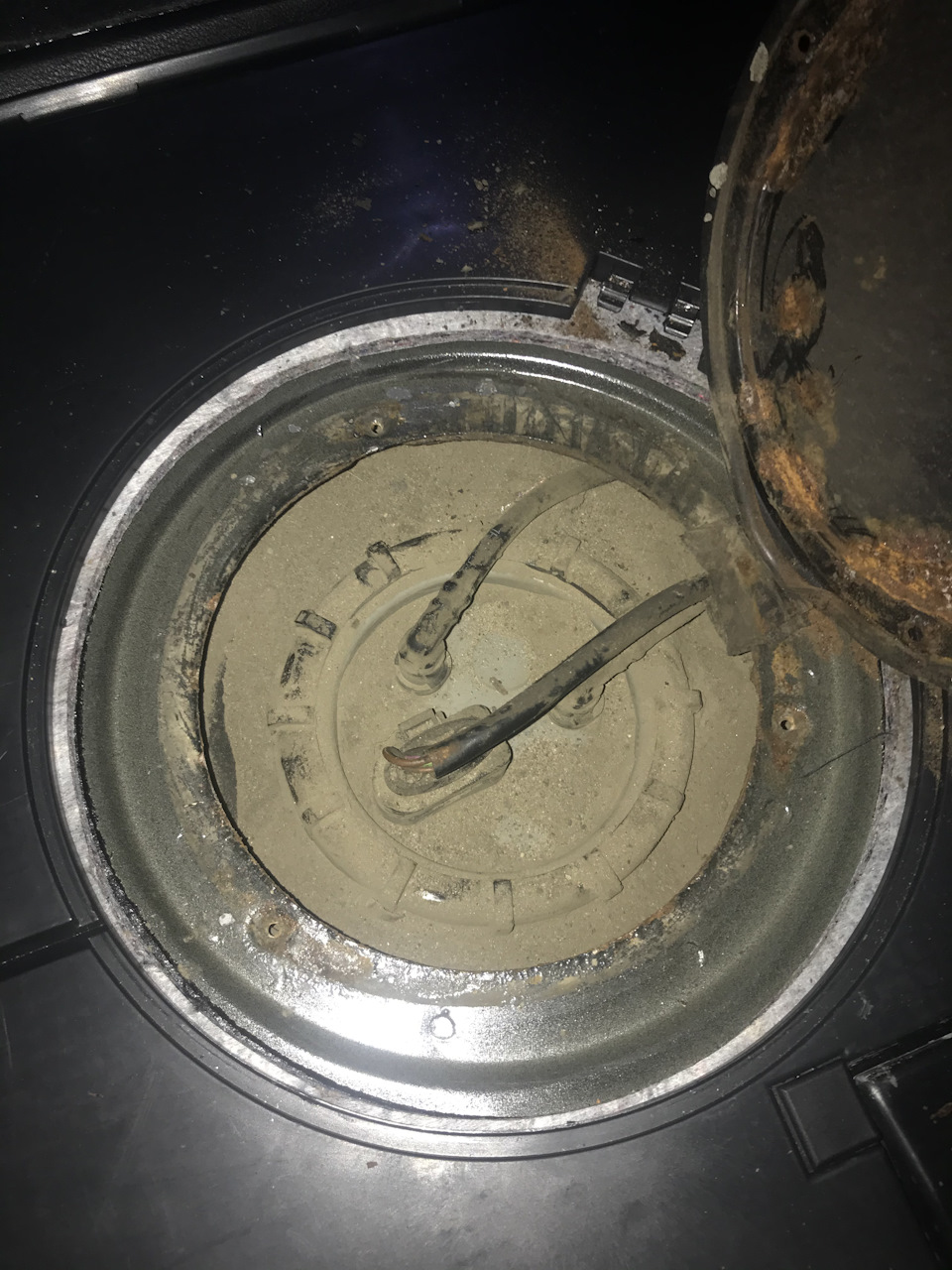 Чистка сеточки бензонасоса… — Volkswagen Passat B5, 1,9 л, 2004 года ...