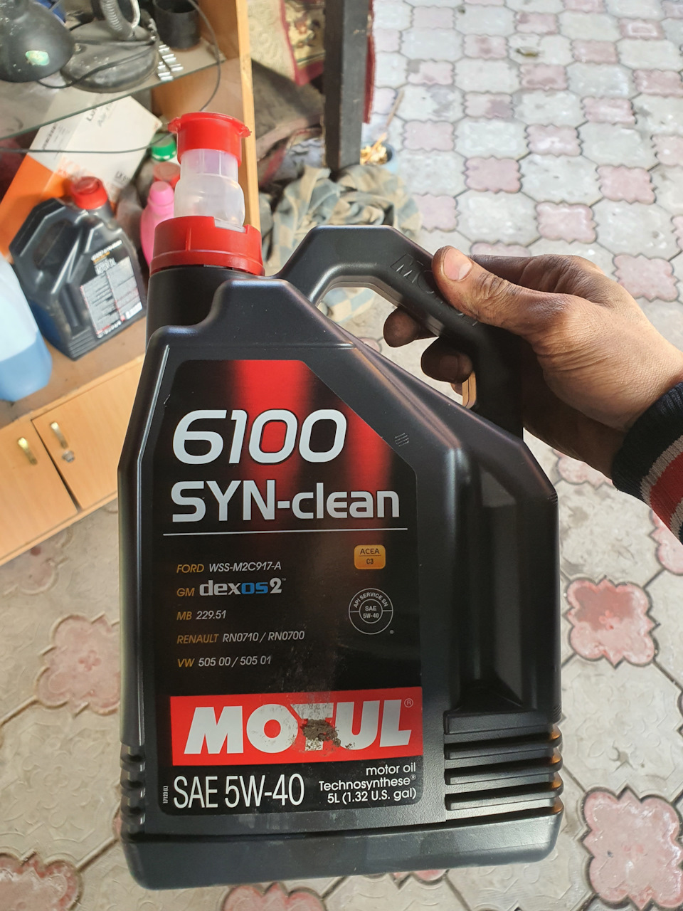 Замена масла и снова мотюль — Mercedes-Benz E-class (W210), 2,8 л ...