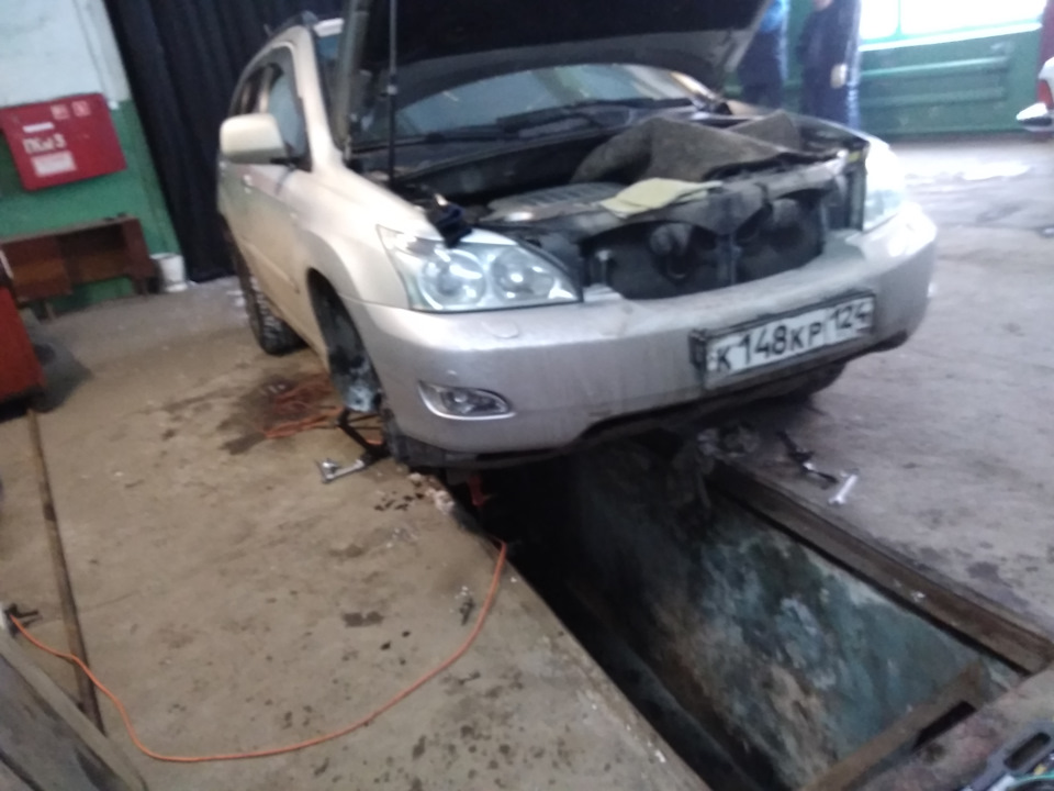 Порвался шланг ГУРа — Lexus RX (2G), 3,5 л, 2007 года | поломка | DRIVE2