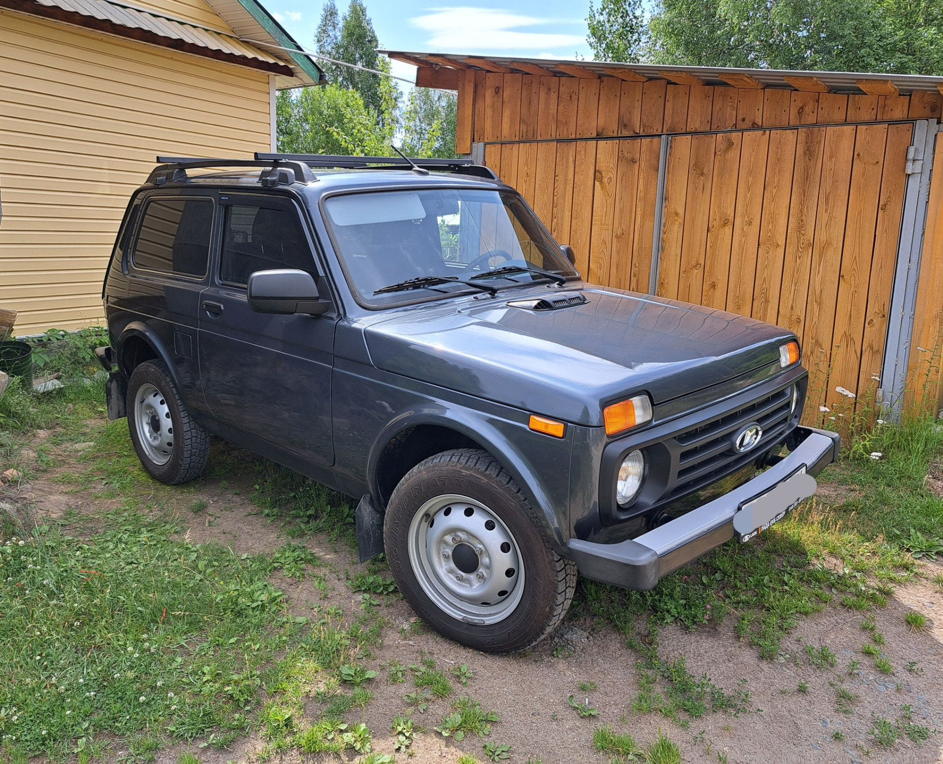 Рейлинг lada 4x4 черный муар арт 99999212119901