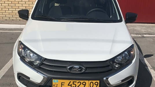 Замена тормозных колодок — Lada Гранта (2G) FL, 1,6 л, 2020 года ...