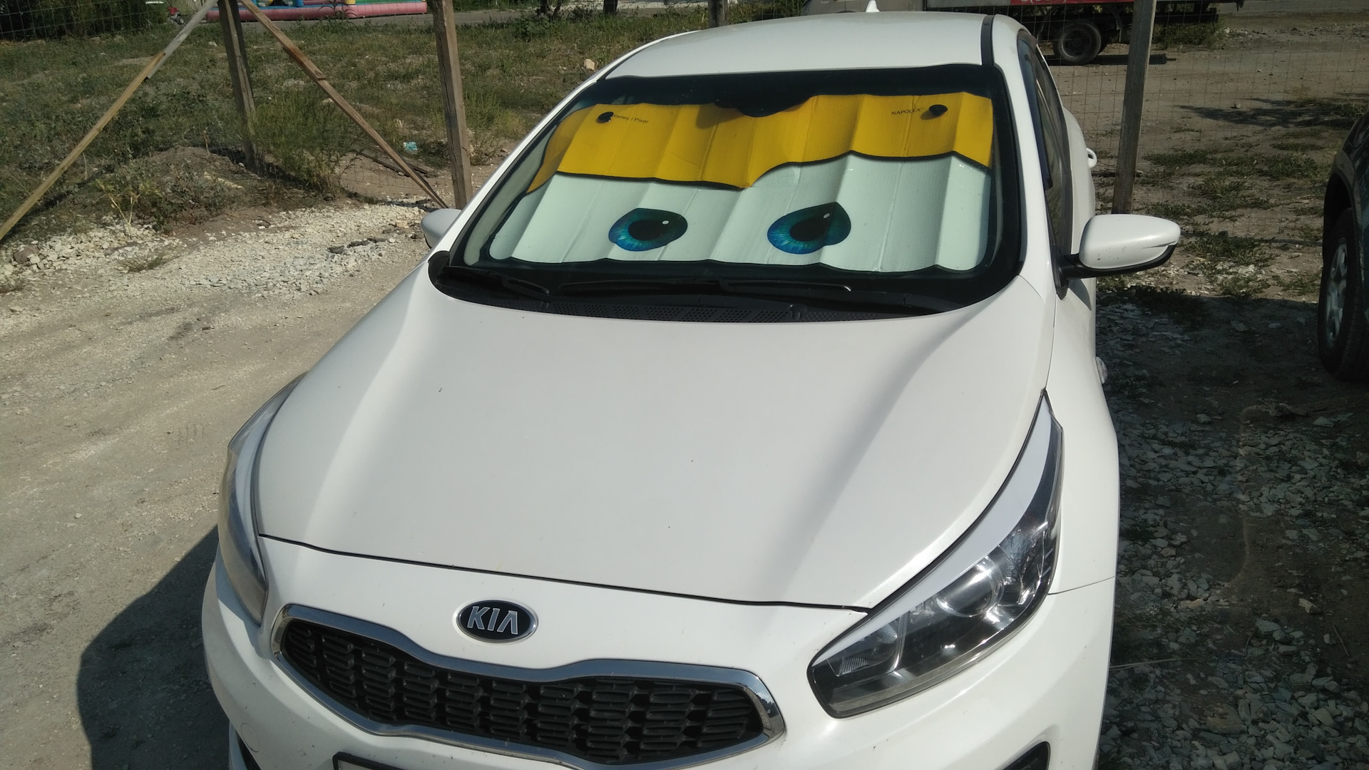 Шторка на лобовое стекло kia ceed