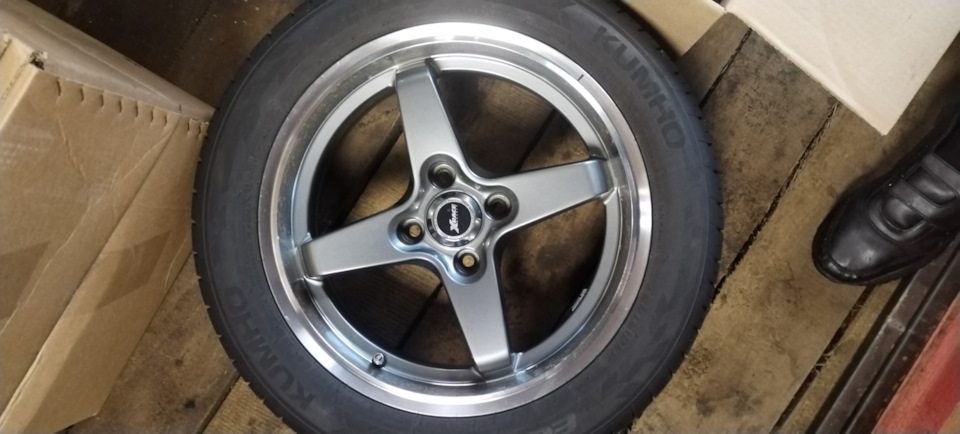 очень старые диски. восстановление легкосплавных дисков. старая обложка диска. литы старые диски. разбирала старые диски.