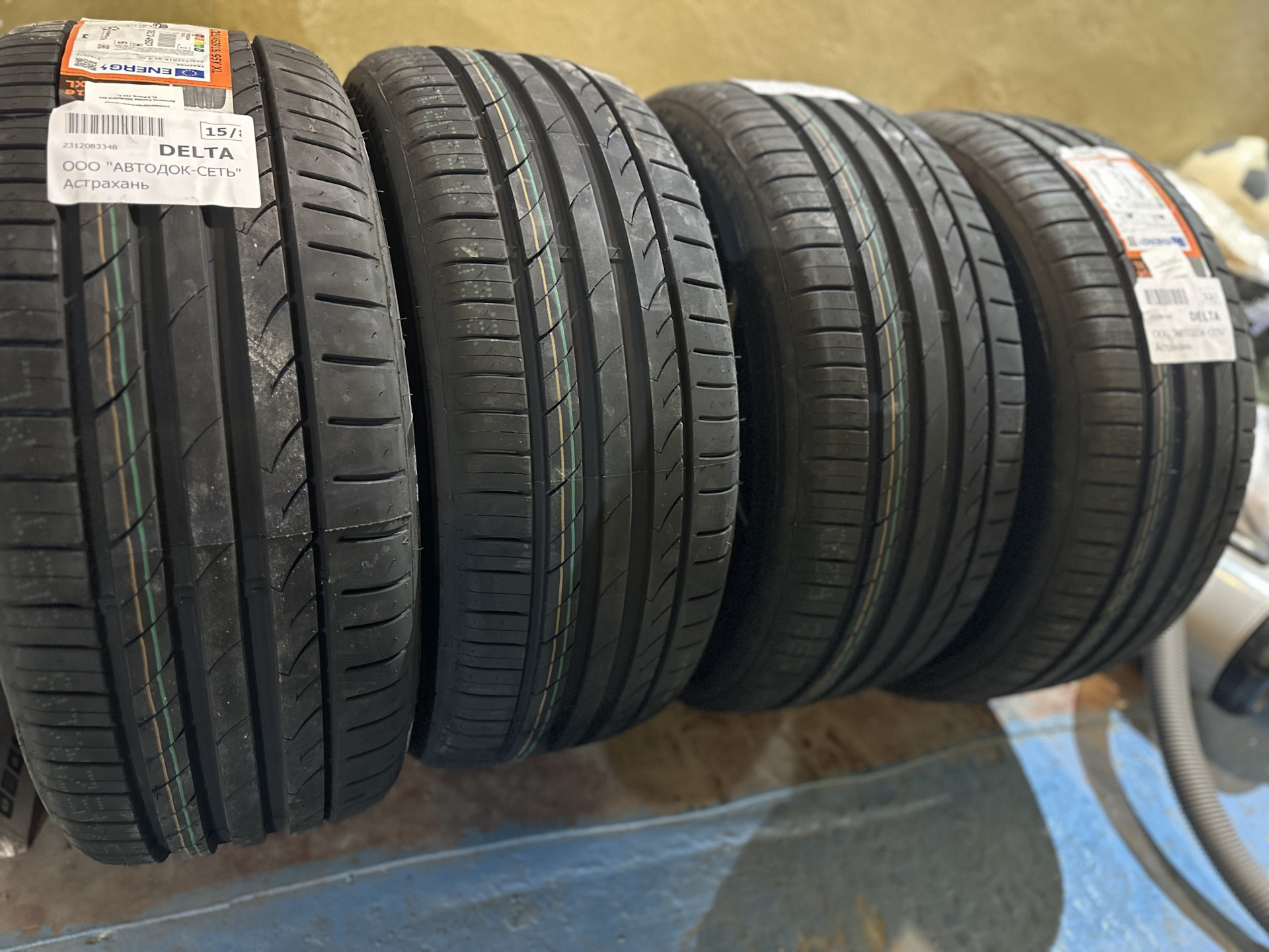 Обувь на весну Tracmax X-Privilo TX3 225/45 R18 95Y XL — Opel Astra J, 1,4  л, 2011 года | шины | DRIVE2