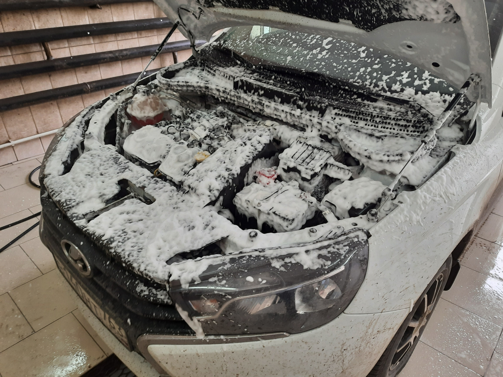 Мойка красотки и замена вентиля на дисках — Lada Vesta, 1,6 л, 2019 ...