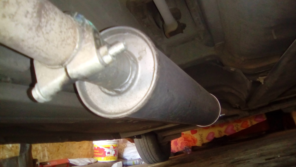 Прогорел резонатор — Renault Symbol, 1,4 л, 2003 года | своими руками ...